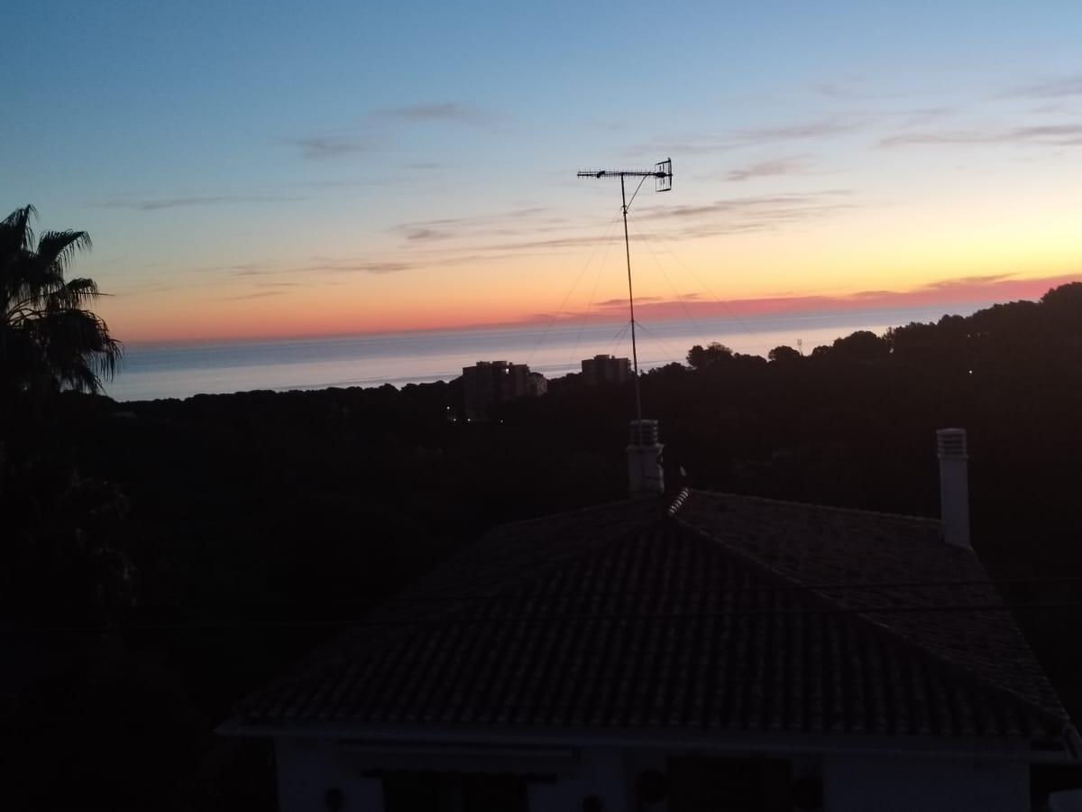 Villa de luxe à Las Rotas, Dénia : piscine privée et vue sur la mer