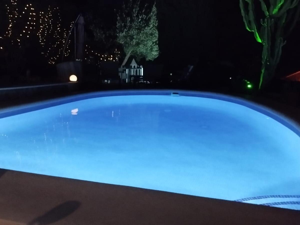 Villa de luxe à Las Rotas, Dénia : piscine privée et vue sur la mer
