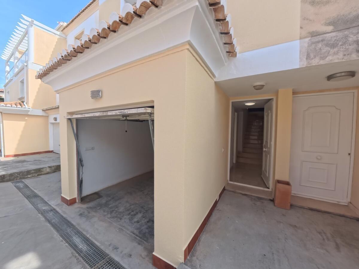 Maison prête à emménager, 3 chambres, proche du centre‑ville