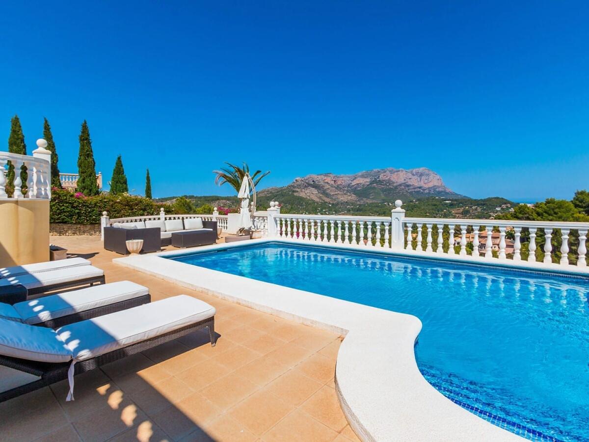 Villa 6 Chambres à vendre à Denia