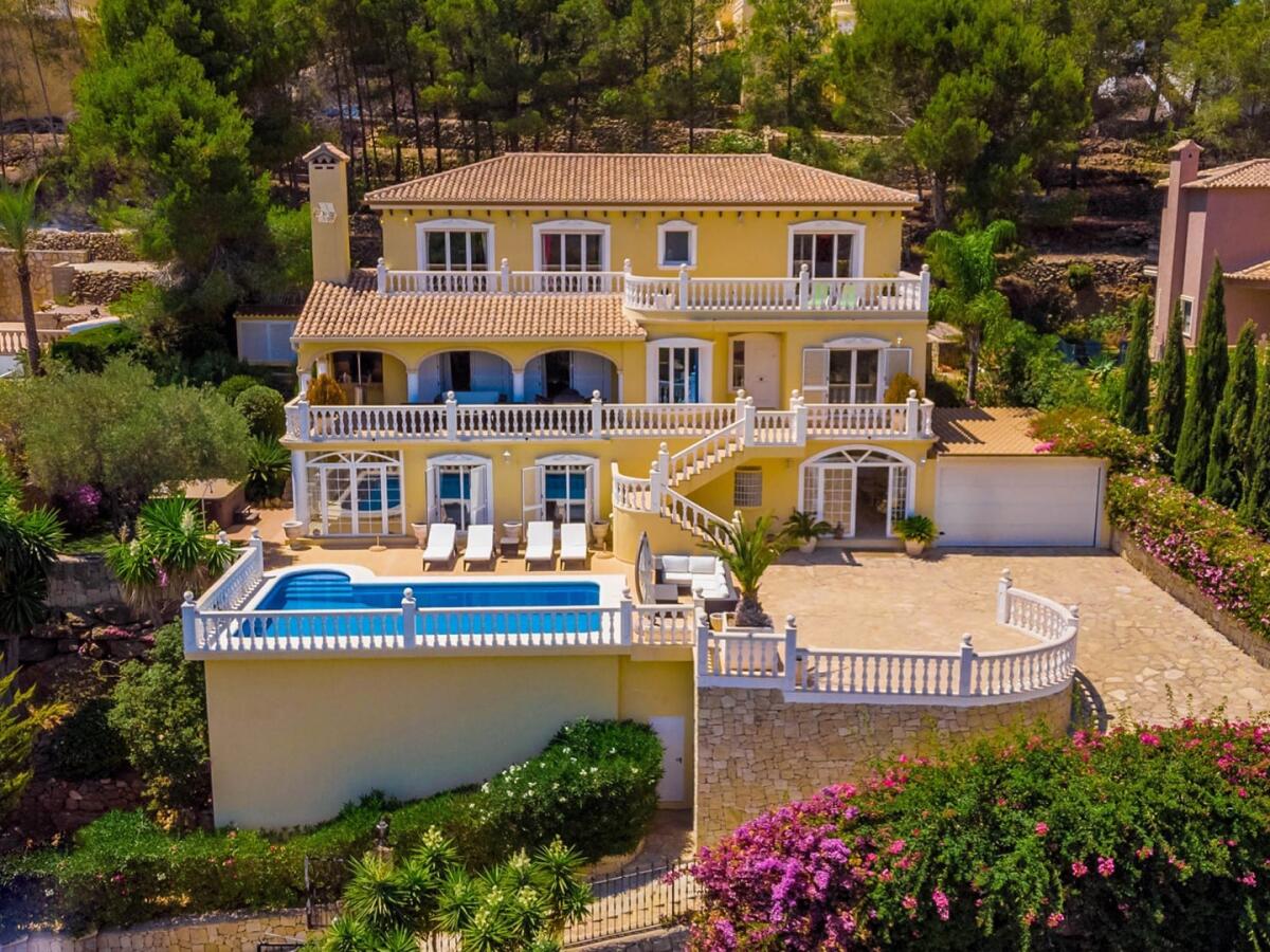Villa 6 Chambres à vendre à Denia