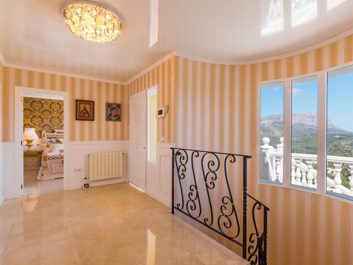 Villa 6 Chambres à vendre à Denia