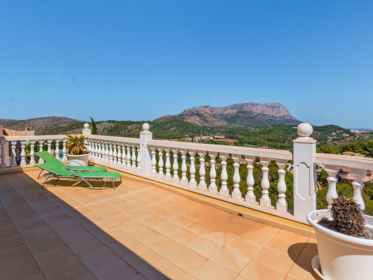 Villa 6 Chambres à vendre à Denia