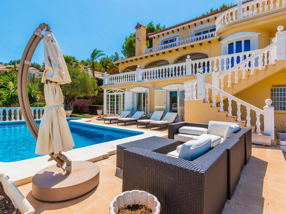 Villa 6 Chambres à vendre à Denia