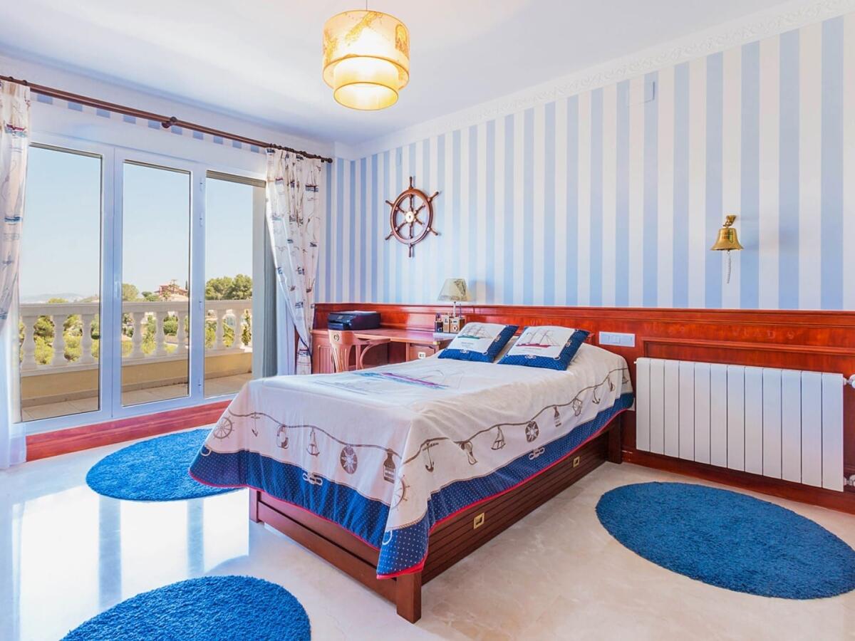 Villa 6 Chambres à vendre à Denia
