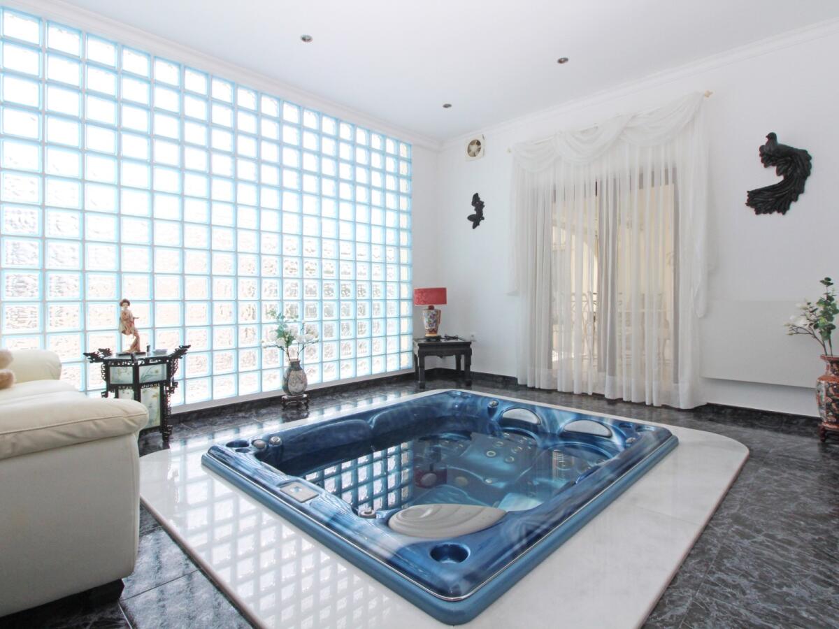 Villa 2 Chambres à vendre à Calpe