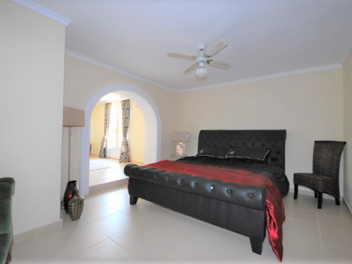 Villa 6 Chambres à vendre à Benissa La Fustera