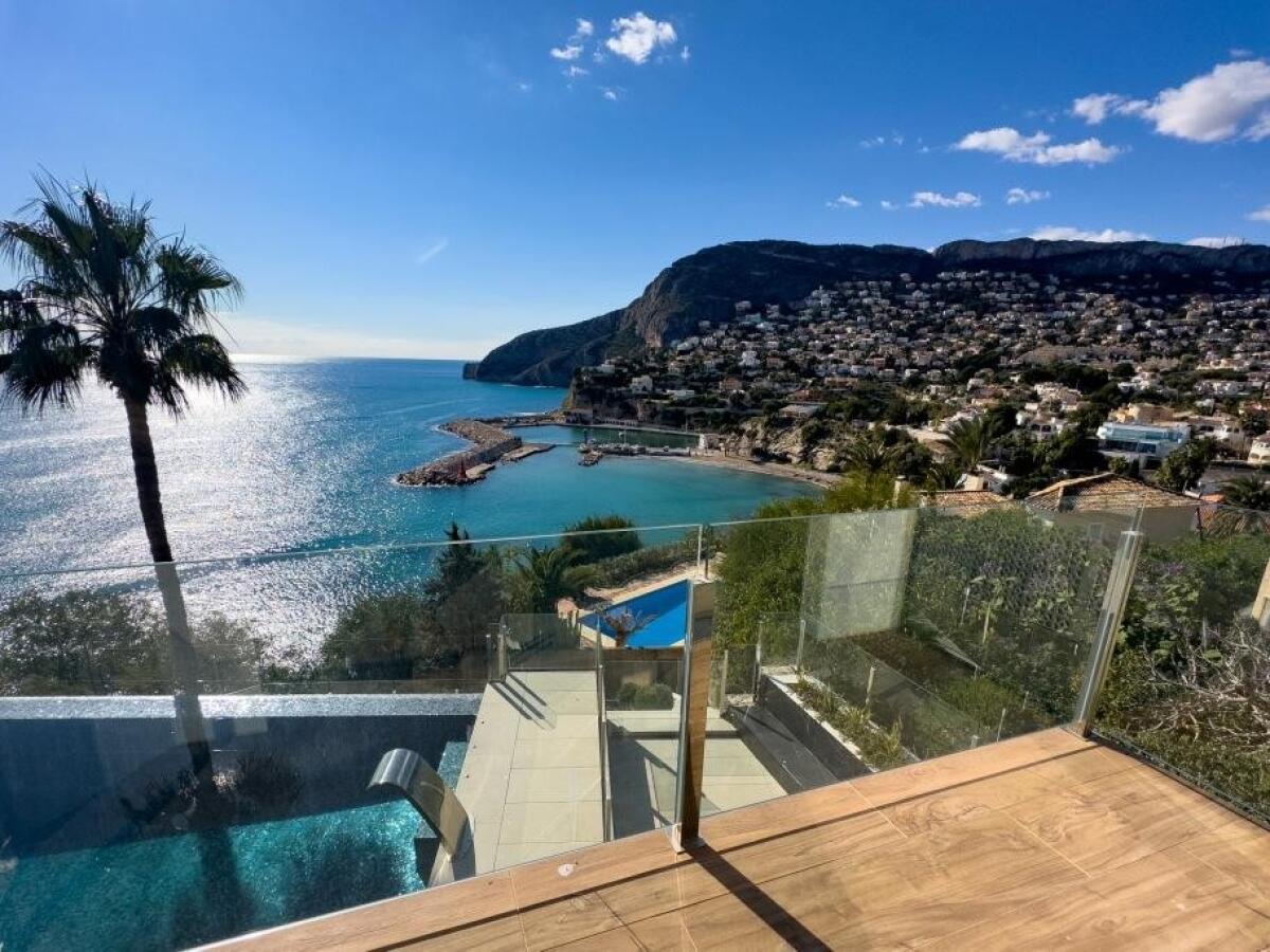 Villa 4 Chambres à vendre à Calpe