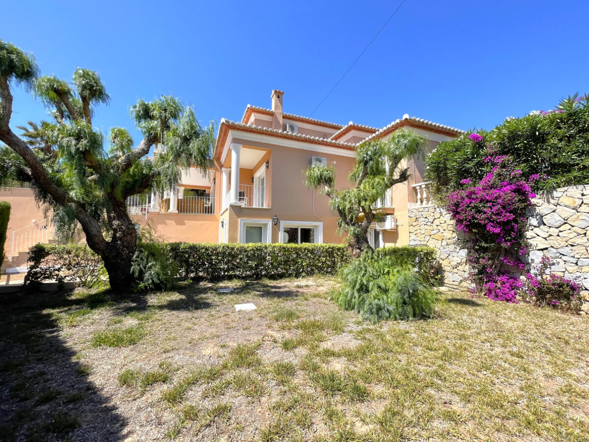 Villa 5 Chambres à vendre à Moraira